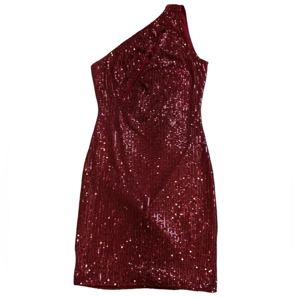 Gorgeous burgundy sequin one-shoulder mini dress - Picture 1 of 4
